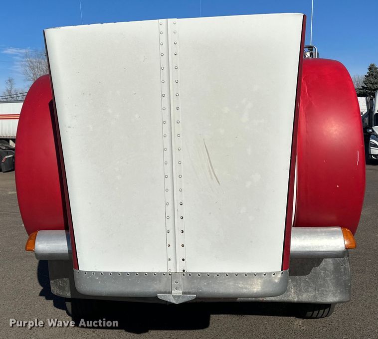 image for item LO9507 2005 Peterbilt  379 semi truck