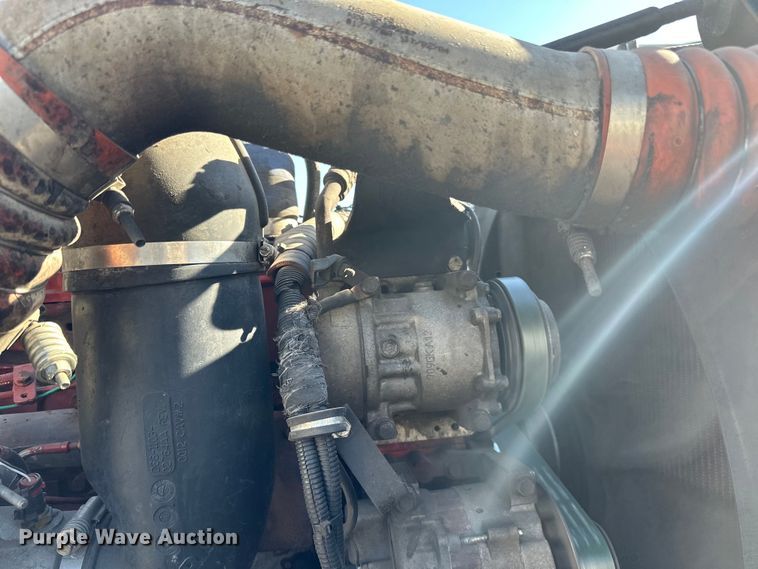 image for item LO9507 2005 Peterbilt  379 semi truck