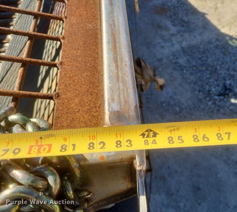 image for item MI9962 2006 International 7400 flatbed truck