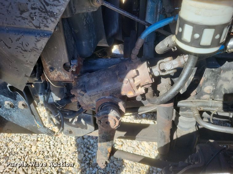 image for item MI9962 2006 International 7400 flatbed truck