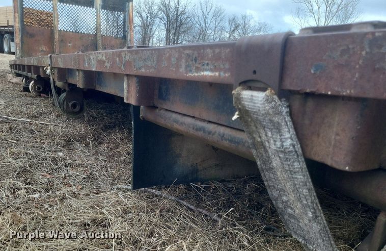 image for item MJ9011 Knapheide  flatbed