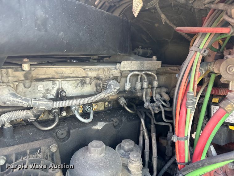 image for item NF9429 2014 Freightliner  Cascadia  semi truck