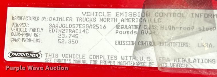 image for item NF9429 2014 Freightliner  Cascadia  semi truck