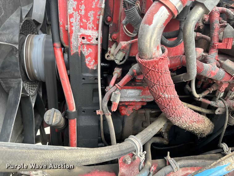 image for item NF9430 2007 International  9400i semi truck