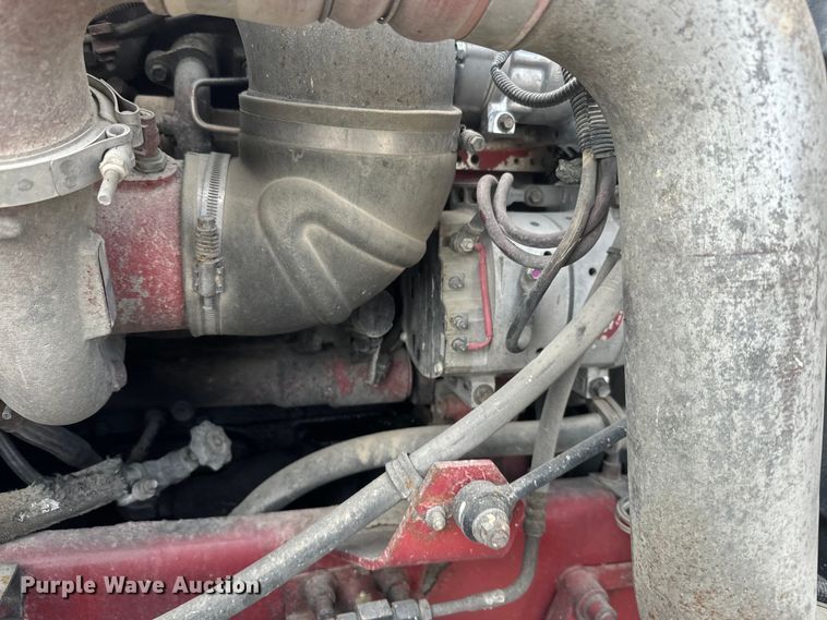 image for item NF9430 2007 International  9400i semi truck