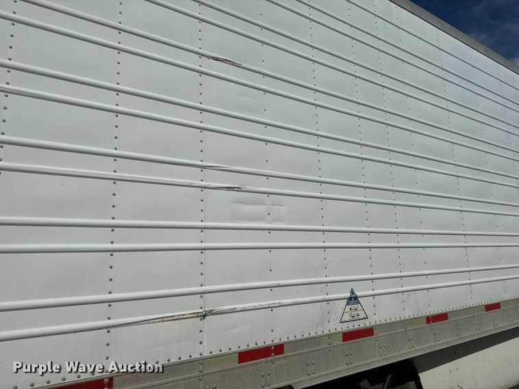 image for item NF9433 2006 Utility  VS2RA refrigerated van trailer