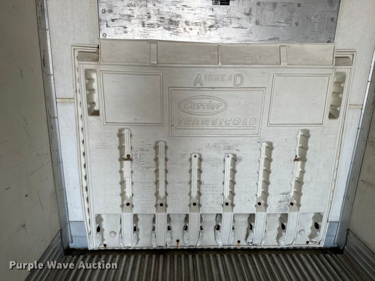 image for item NF9433 2006 Utility  VS2RA refrigerated van trailer