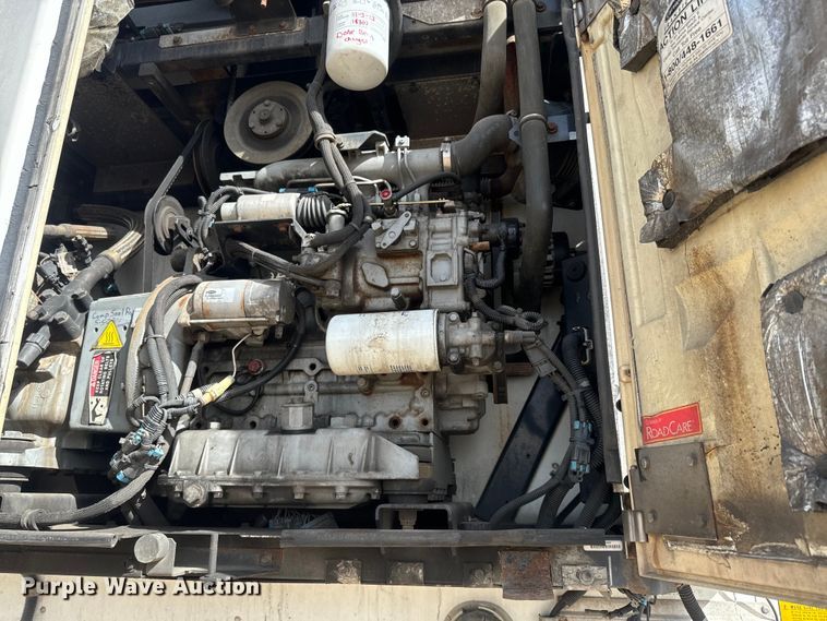 image for item NF9433 2006 Utility  VS2RA refrigerated van trailer