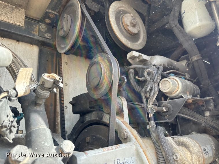 image for item NF9433 2006 Utility  VS2RA refrigerated van trailer