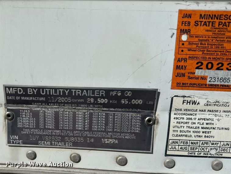 image for item NF9433 2006 Utility  VS2RA refrigerated van trailer