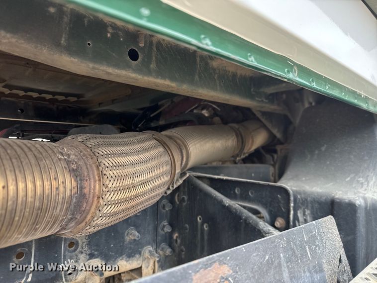 image for item NF9477 2013 Mack CXU613 semi truck