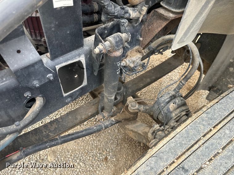 image for item NF9477 2013 Mack CXU613 semi truck