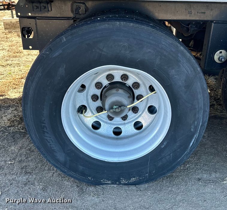 image for item NJ9386 2012 Great Dane SUP-1114-31053 refrigerated van trailer