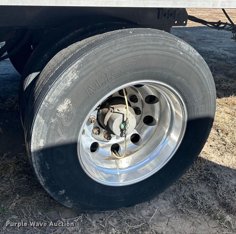 image for item NJ9386 2012 Great Dane SUP-1114-31053 refrigerated van trailer