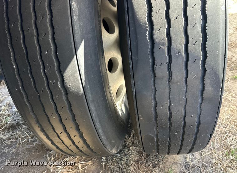 image for item NJ9386 2012 Great Dane SUP-1114-31053 refrigerated van trailer