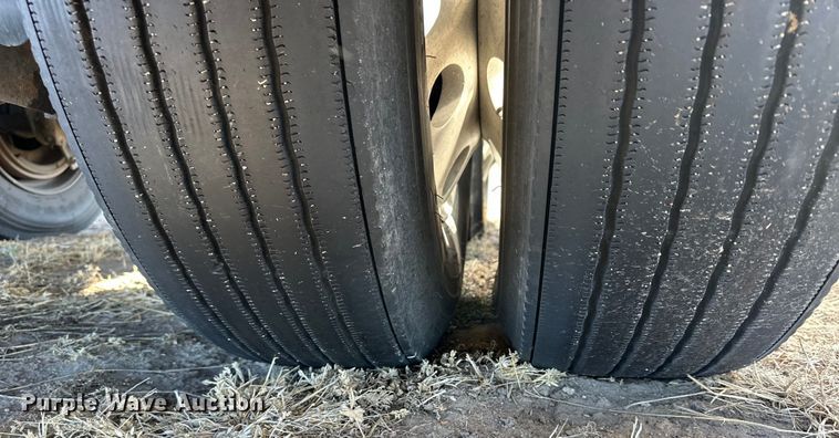 image for item NJ9386 2012 Great Dane SUP-1114-31053 refrigerated van trailer