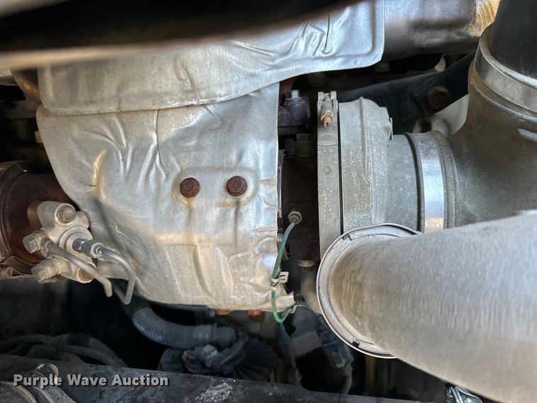 image for item NJ9388 2016 Freightliner  Cascadia semi truck