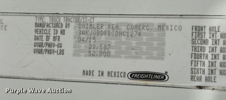 image for item NJ9388 2016 Freightliner  Cascadia semi truck