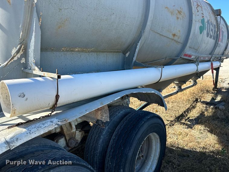 image for item NO9372 1969 Butler pneumatic dry bulk trailer