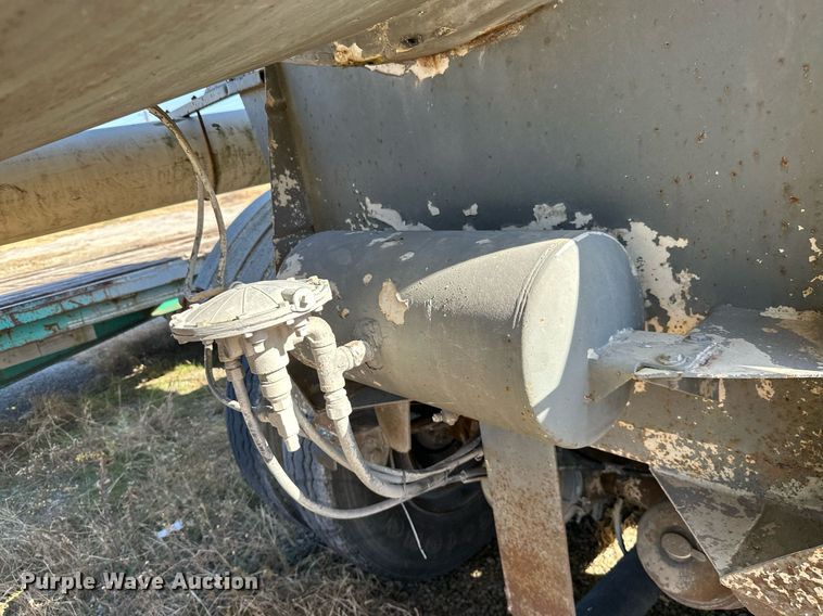 image for item NO9372 1969 Butler pneumatic dry bulk trailer