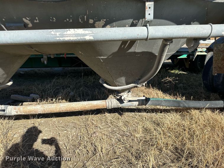 image for item NO9372 1969 Butler pneumatic dry bulk trailer