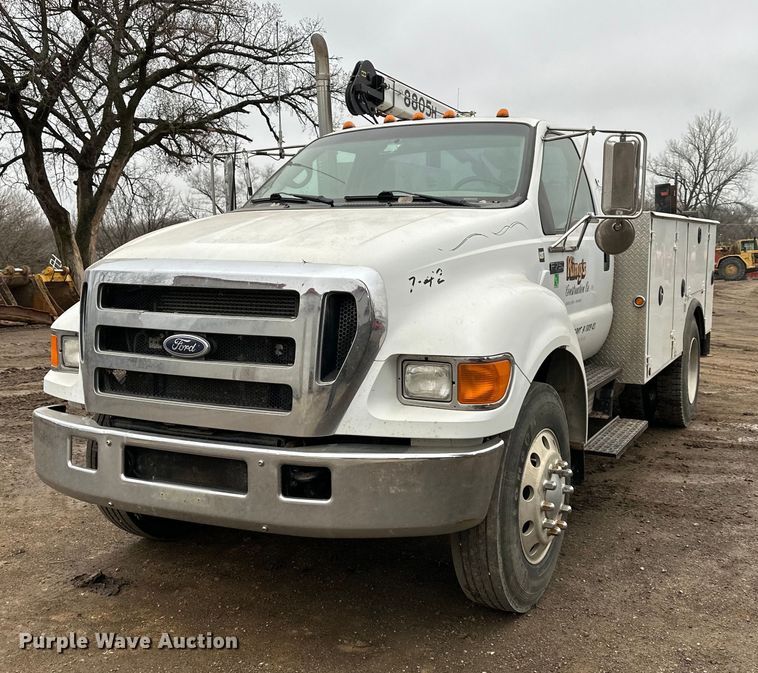 image for item NT9008 2005 Ford  F750 utility / service truck