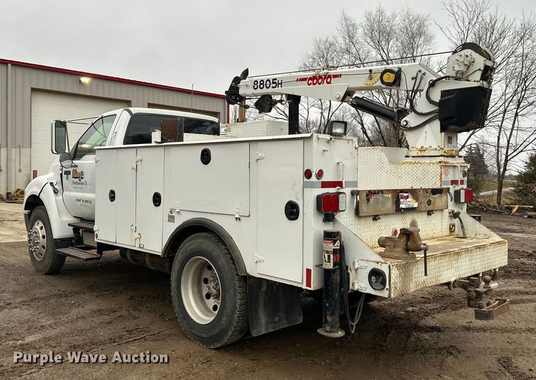 image for item NT9008 2005 Ford  F750 utility / service truck