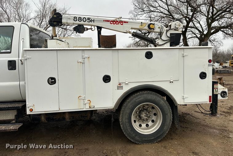 image for item NT9008 2005 Ford  F750 utility / service truck