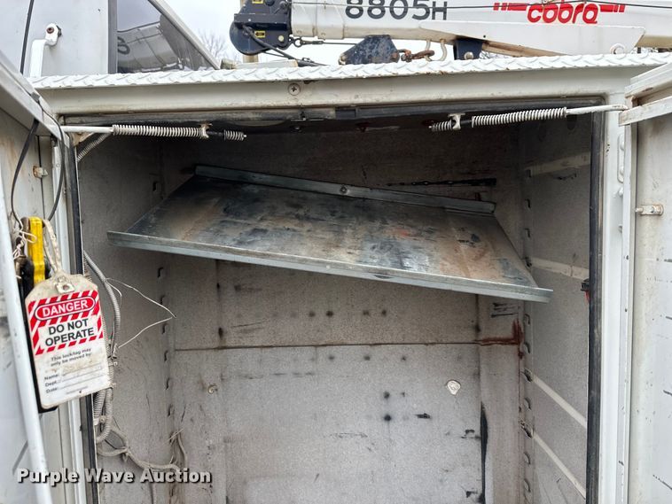 image for item NT9008 2005 Ford  F750 utility / service truck