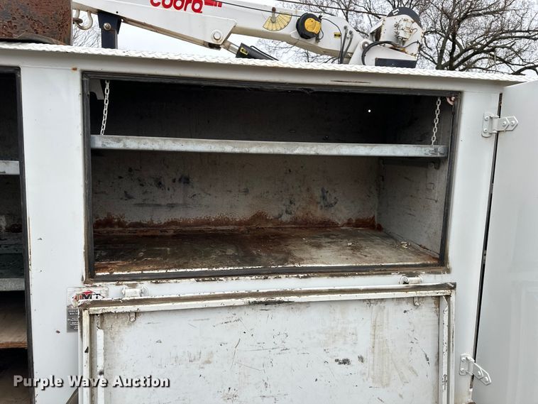 image for item NT9008 2005 Ford  F750 utility / service truck