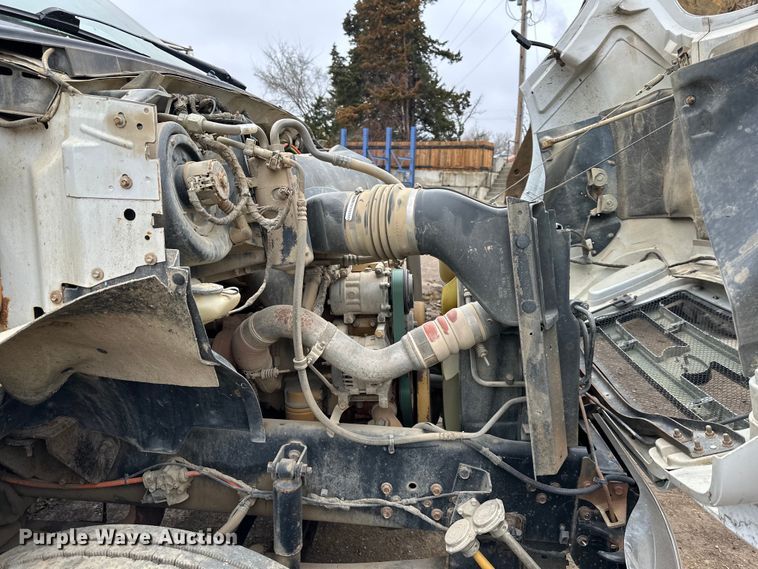 image for item NT9008 2005 Ford  F750 utility / service truck