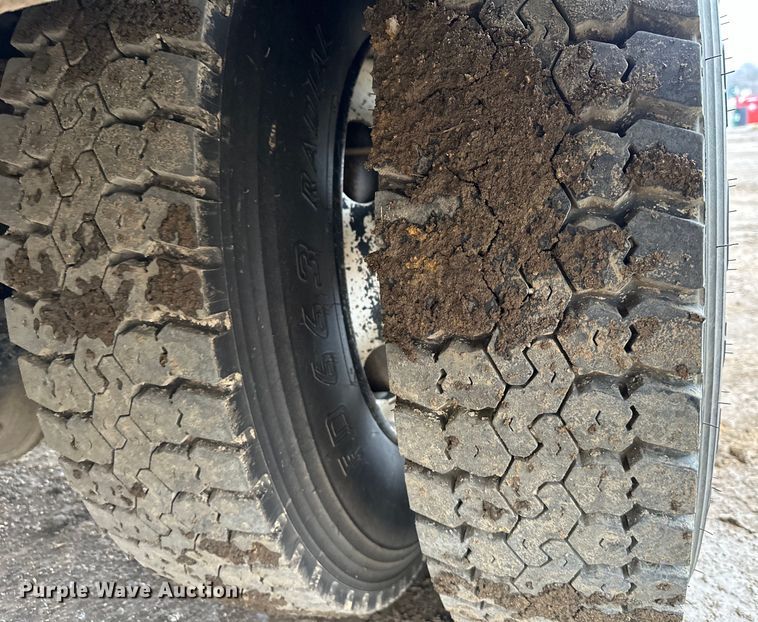 image for item NT9008 2005 Ford  F750 utility / service truck