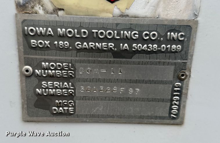 image for item NT9008 2005 Ford  F750 utility / service truck