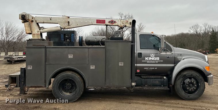 image for item NT9010 2005 Ford F650 utility / service truck