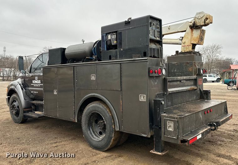 image for item NT9010 2005 Ford F650 utility / service truck