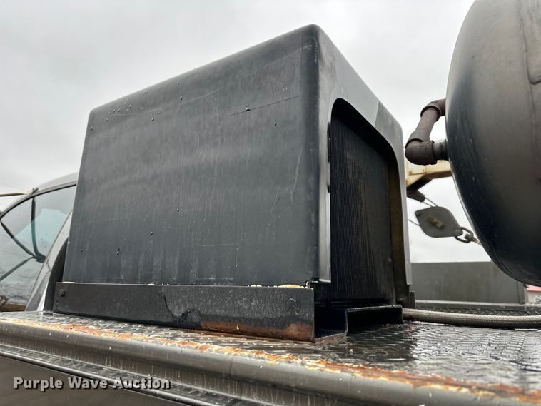 image for item NT9010 2005 Ford F650 utility / service truck