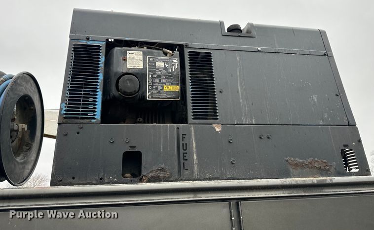 image for item NT9010 2005 Ford F650 utility / service truck