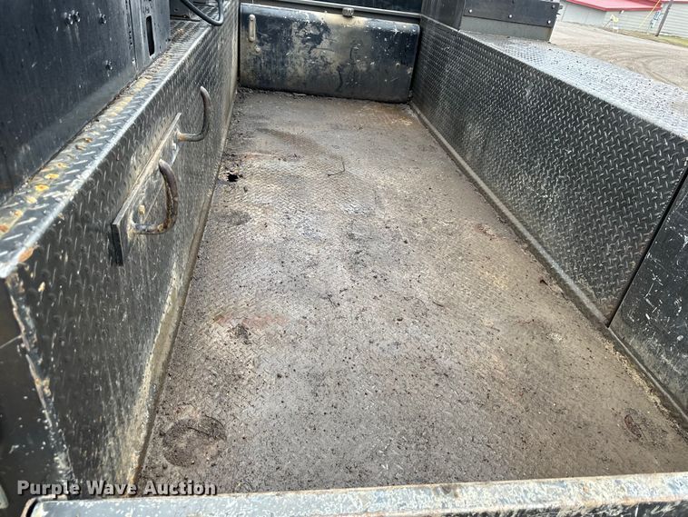 image for item NT9010 2005 Ford F650 utility / service truck