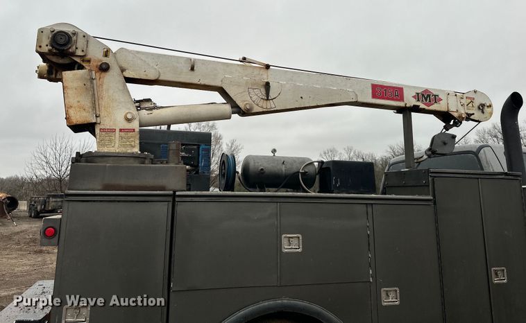 image for item NT9010 2005 Ford F650 utility / service truck