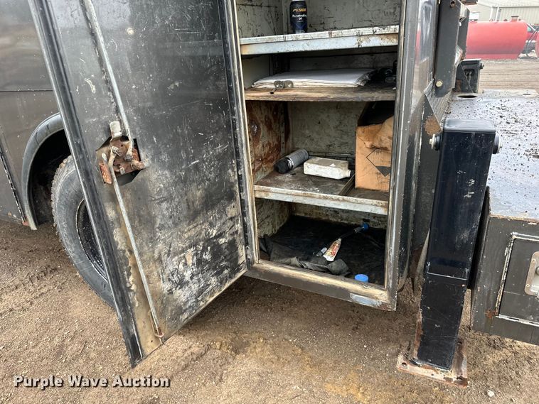 image for item NT9010 2005 Ford F650 utility / service truck