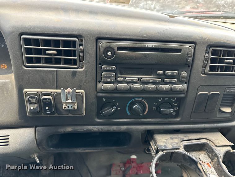 image for item NT9010 2005 Ford F650 utility / service truck