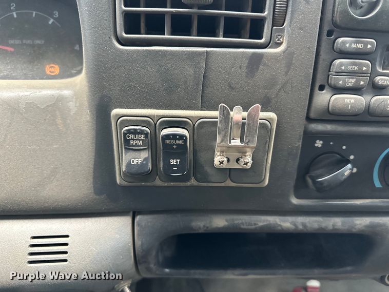 image for item NT9010 2005 Ford F650 utility / service truck