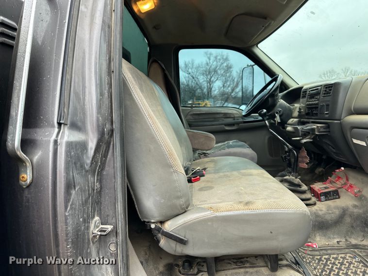 image for item NT9010 2005 Ford F650 utility / service truck