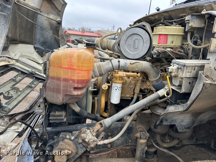 image for item NT9010 2005 Ford F650 utility / service truck