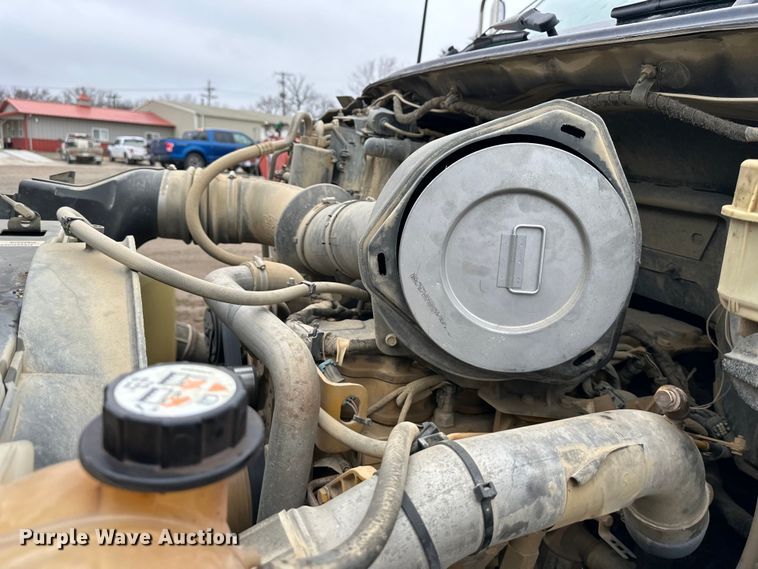 image for item NT9010 2005 Ford F650 utility / service truck