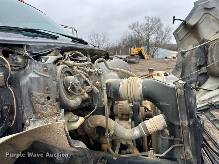 image for item NT9010 2005 Ford F650 utility / service truck