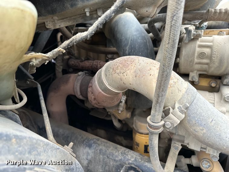 image for item NT9010 2005 Ford F650 utility / service truck