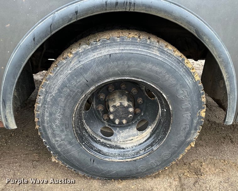 image for item NT9010 2005 Ford F650 utility / service truck