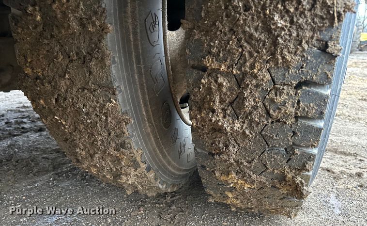 image for item NT9010 2005 Ford F650 utility / service truck