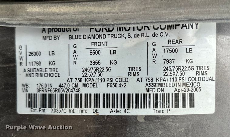 image for item NT9010 2005 Ford F650 utility / service truck